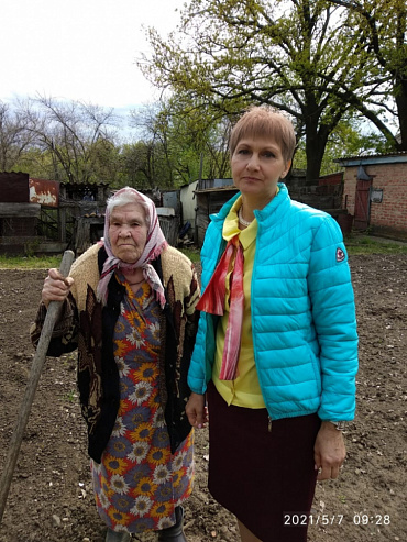 Ветераны принимают поздравления на дому